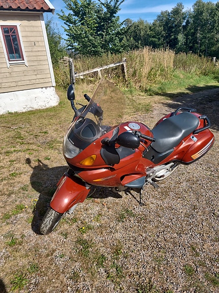 Honda NT650V Deauville 5 of 5
