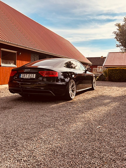 Audi A5 2 of 7