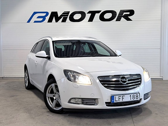 Opel Insignia 3 of 15