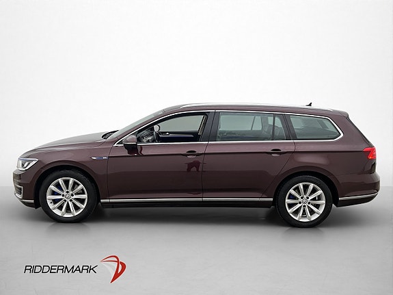 Volkswagen Passat 2 of 30