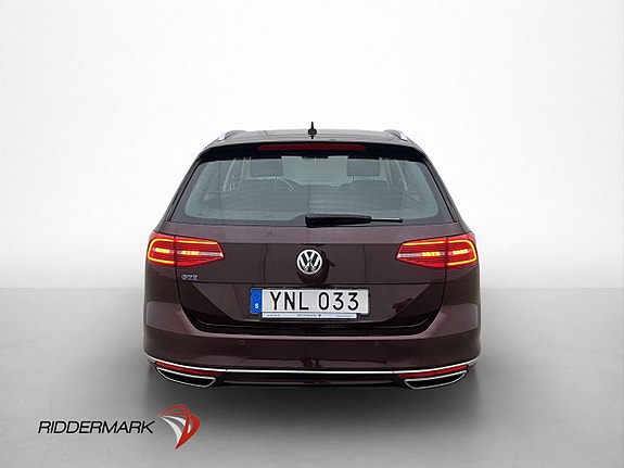 Volkswagen Passat 5 of 30