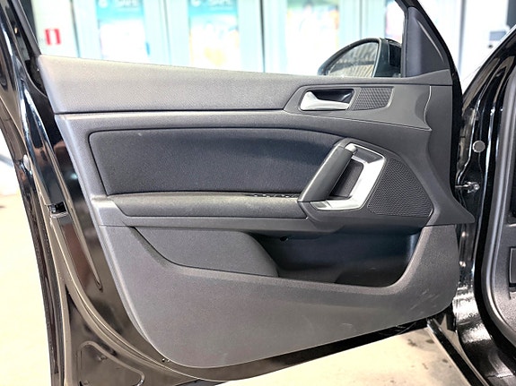 Peugeot 308 11 of 14