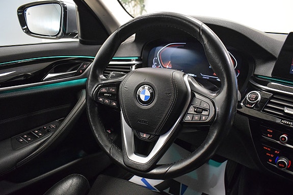 BMW 520d 10 of 30