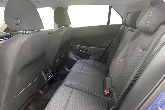 Volkswagen T-Roc 23 of 30