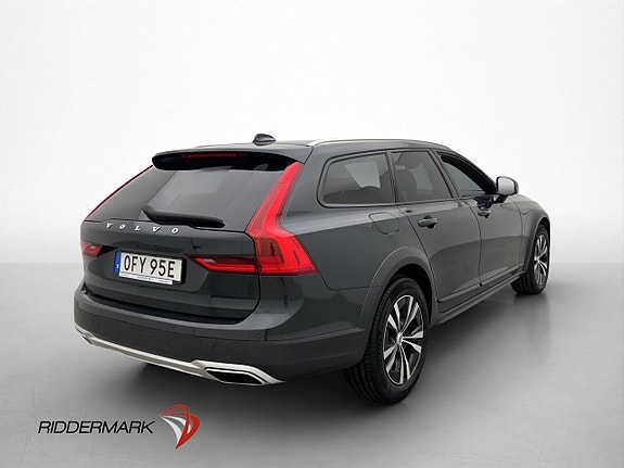 Volvo V90 Cross Country 8 of 30