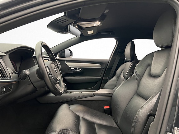 Volvo V90 Cross Country 10 of 30