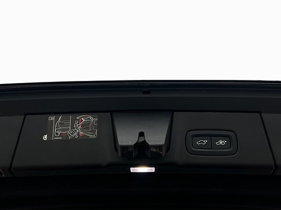 Volvo V90 Cross Country 24 of 30