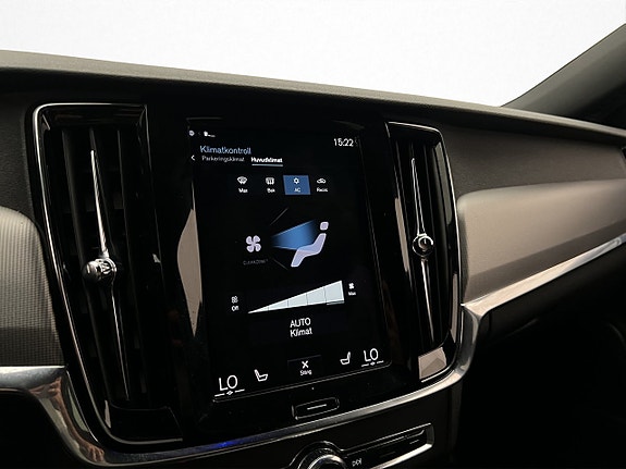 Volvo V90 Cross Country 20 of 30