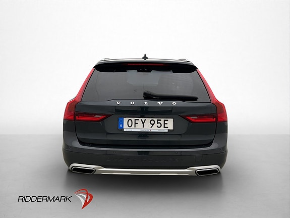 Volvo V90 Cross Country 6 of 30