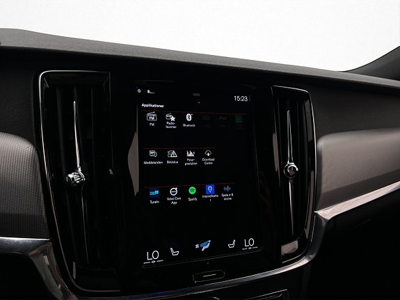Volvo V90 Cross Country 17 of 30