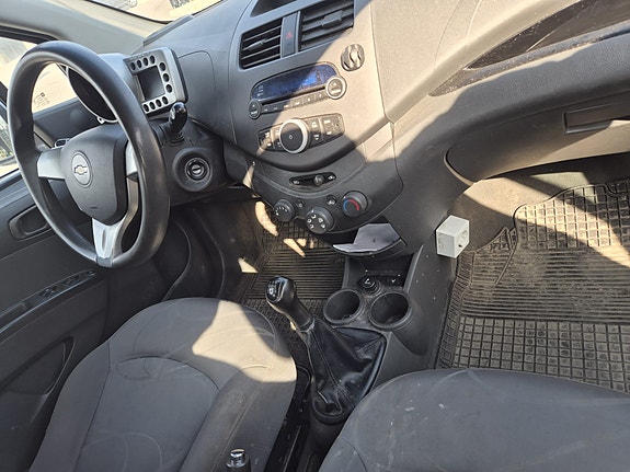 Chevrolet Spark 5 of 8