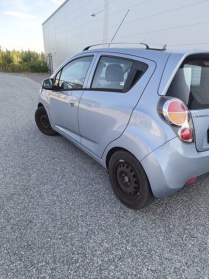 Chevrolet Spark 3 of 8