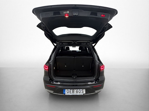 Mercedes-Benz EQB300 9 of 30