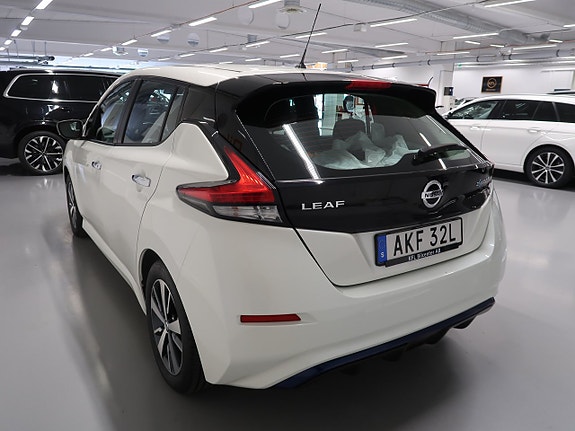 Nissan Leaf 10 of 30