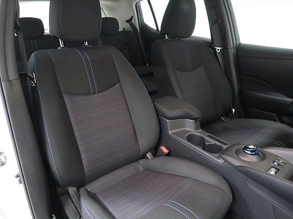 Nissan Leaf 21 of 30