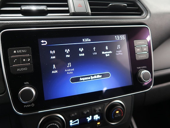 Nissan Leaf 27 of 30