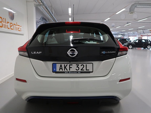 Nissan Leaf 9 of 30