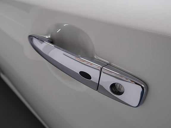 Nissan Leaf 16 of 30