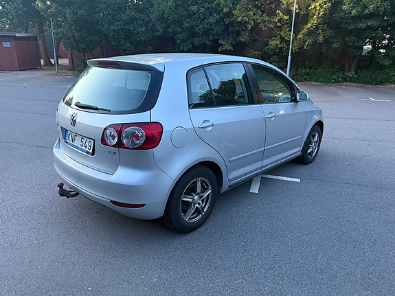 Volkswagen Golf Plus 2 of 10