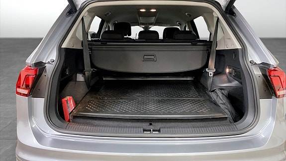 Volkswagen Tiguan Allspace 12 of 13