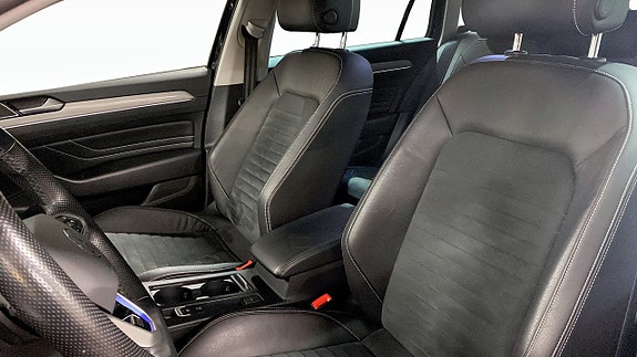Volkswagen Passat 8 of 12