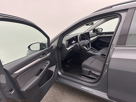 Volkswagen Golf I 7 of 8