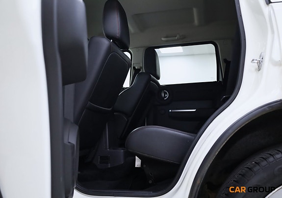 Dodge Nitro 15 of 18