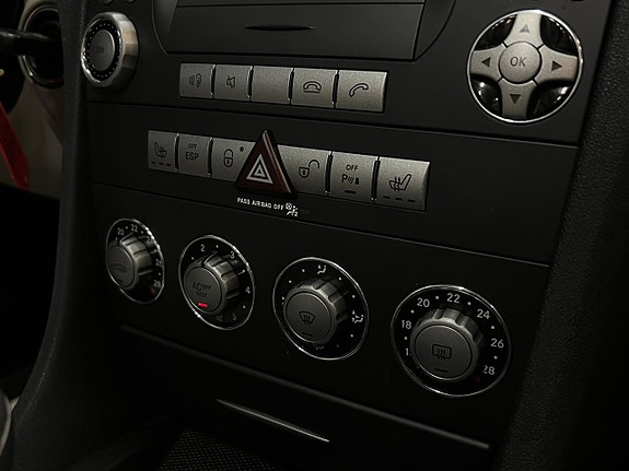 Mercedes-Benz SLK200 20 of 28