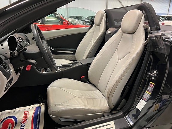 Mercedes-Benz SLK200 13 of 28