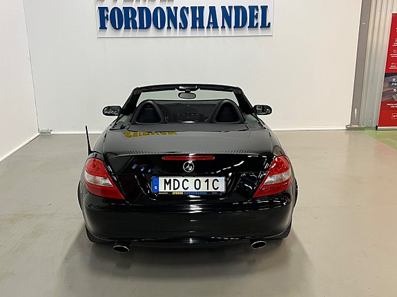 Mercedes-Benz SLK200 9 of 28