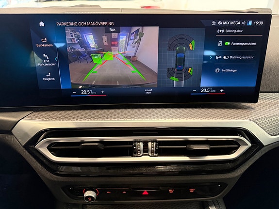 BMW i4 12 of 15