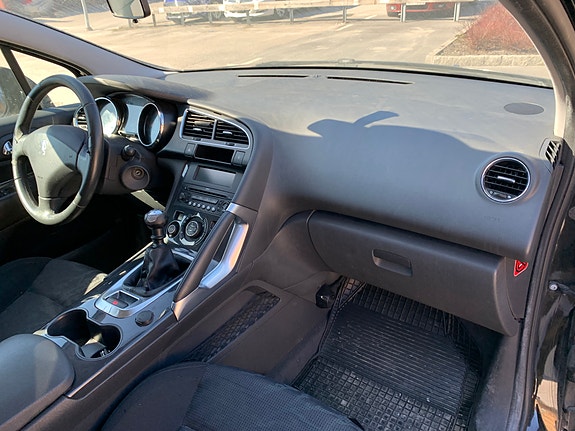 Peugeot 3008 5 of 5