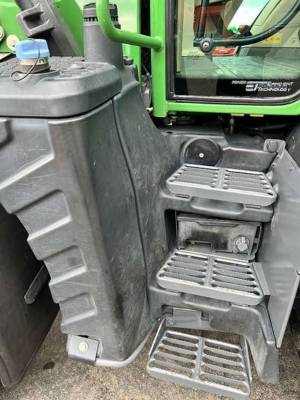 Fendt 516 Vario Profi 13 of 23
