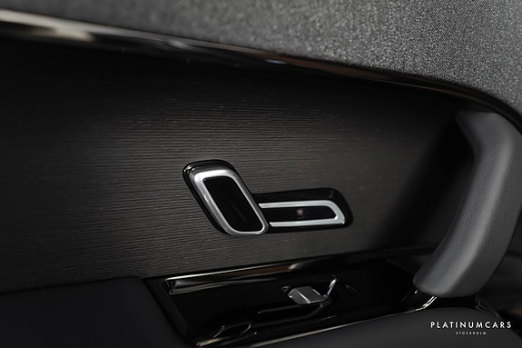 Land Rover Range Rover Sport 16 of 20