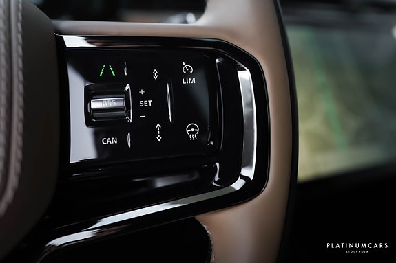 Land Rover Range Rover Sport 14 of 20