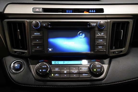 Toyota RAV4 18 of 23