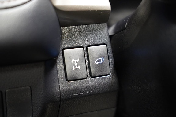 Toyota RAV4 14 of 23