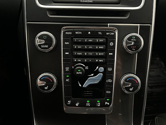 Volvo V60 21 of 30