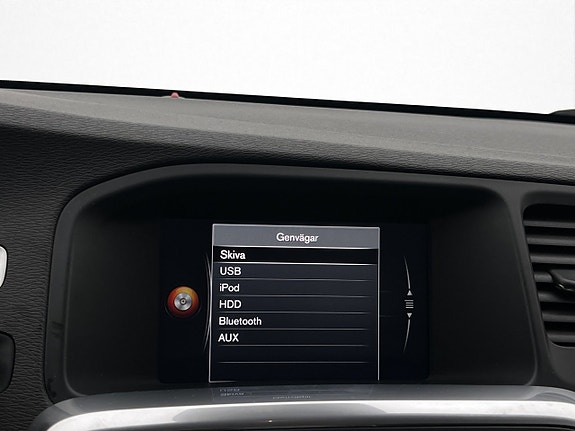 Volvo V60 19 of 30