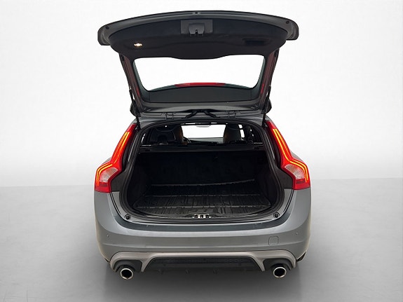 Volvo V60 26 of 30