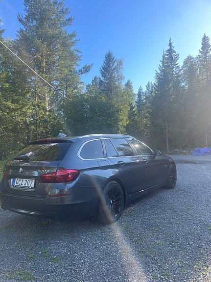 BMW 520d 3 of 9