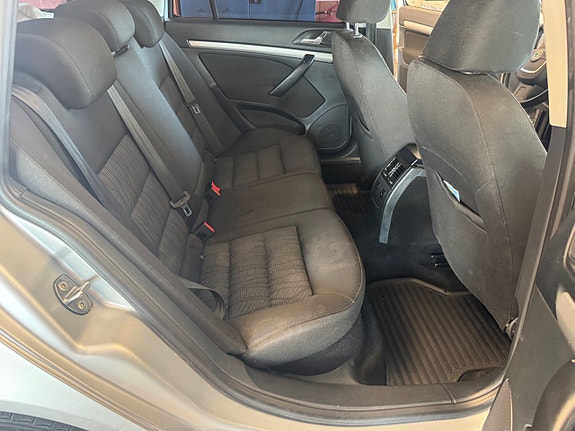 Skoda Octavia 10 of 14