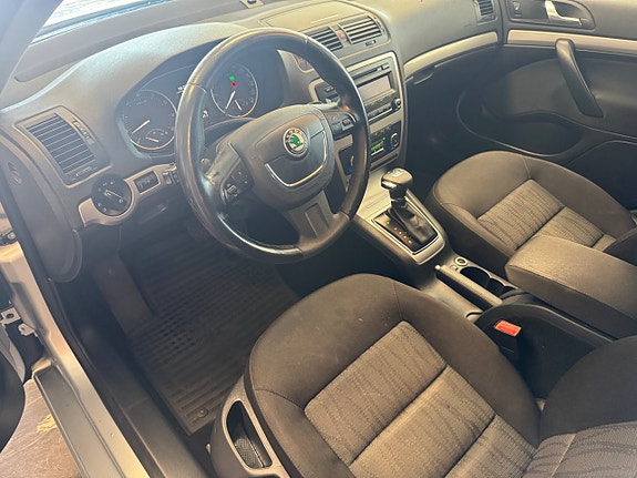 Skoda Octavia 7 of 14