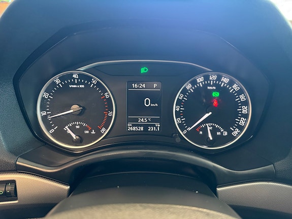 Skoda Octavia 12 of 14