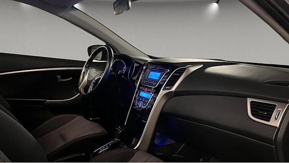 Hyundai i30 7 of 8