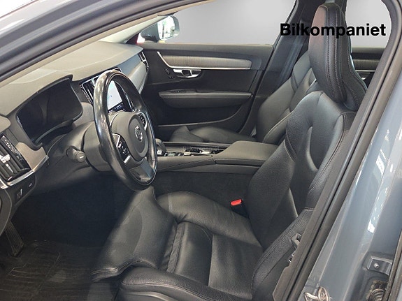 Volvo V90 Cross Country 8 of 16
