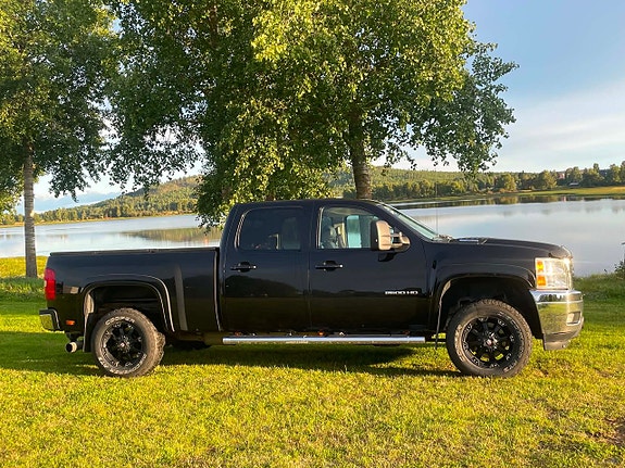 Chevrolet Silverado 2500 7 of 13