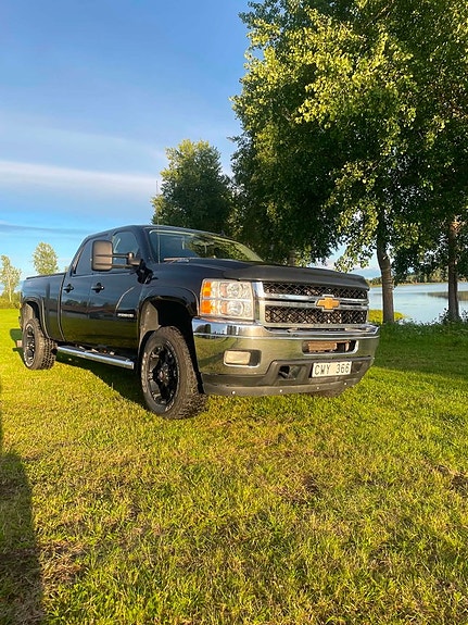 Chevrolet Silverado 2500 11 of 13