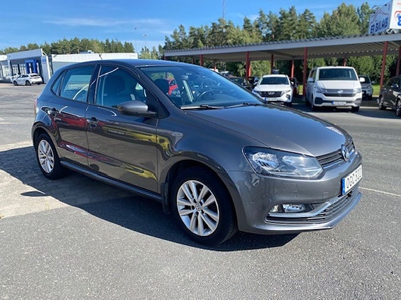 Volkswagen Polo 2 of 6