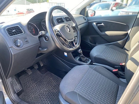Volkswagen Polo 5 of 6